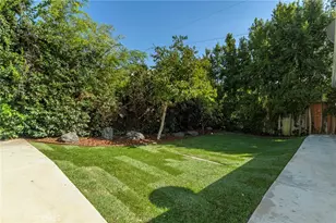 920 S Victoria Ave, Los Angeles, CA 90019 - Photo 51