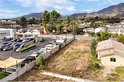 390 Figueroa Drive, Altadena, CA 91001 - Photo 15