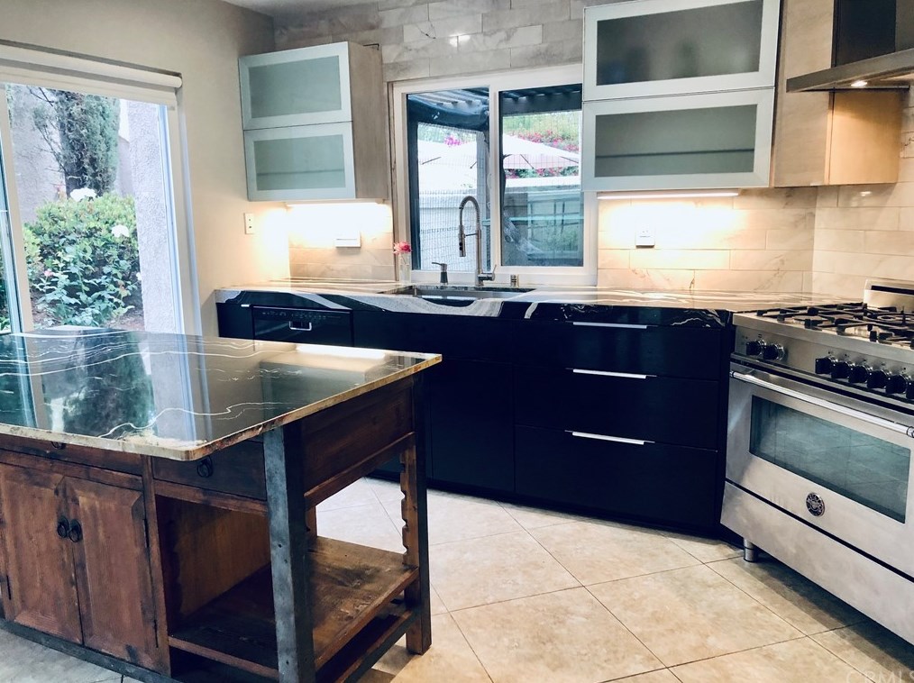 17 Encantado, Trabuco Canyon, CA 92688