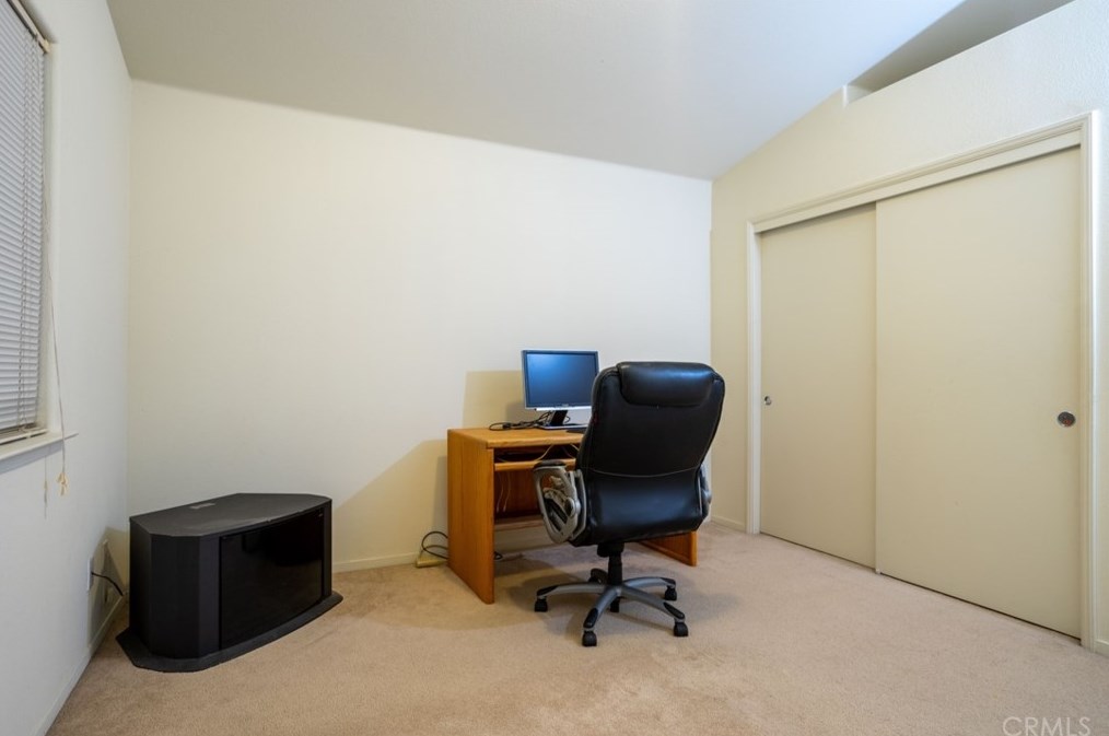 821 Imperial Way, Hanford CA  93230-8559 exterior