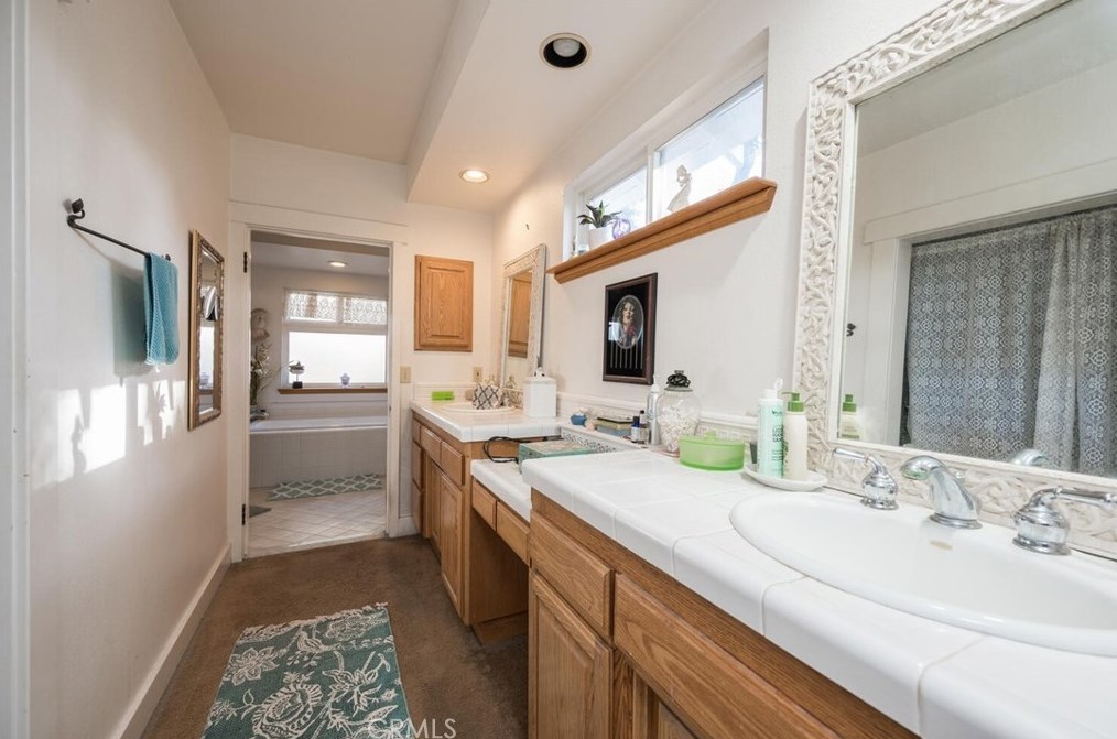 5401 Olmeda Ave, Atascadero CA 93422-3330 exterior