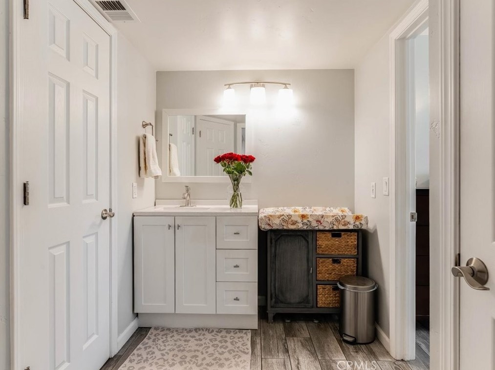 2433 Country Ln, Santa Maria CA  93455-1655 exterior