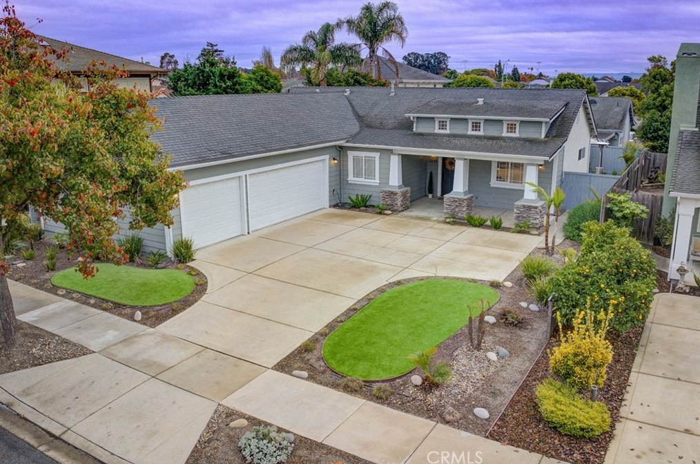 1435 Blackberry Ave, Pismo Beach CA  93420-6706 exterior