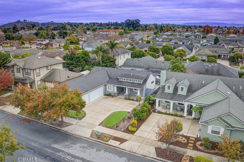 1435 Blackberry Ave, Pismo Beach CA  93420-6706 exterior