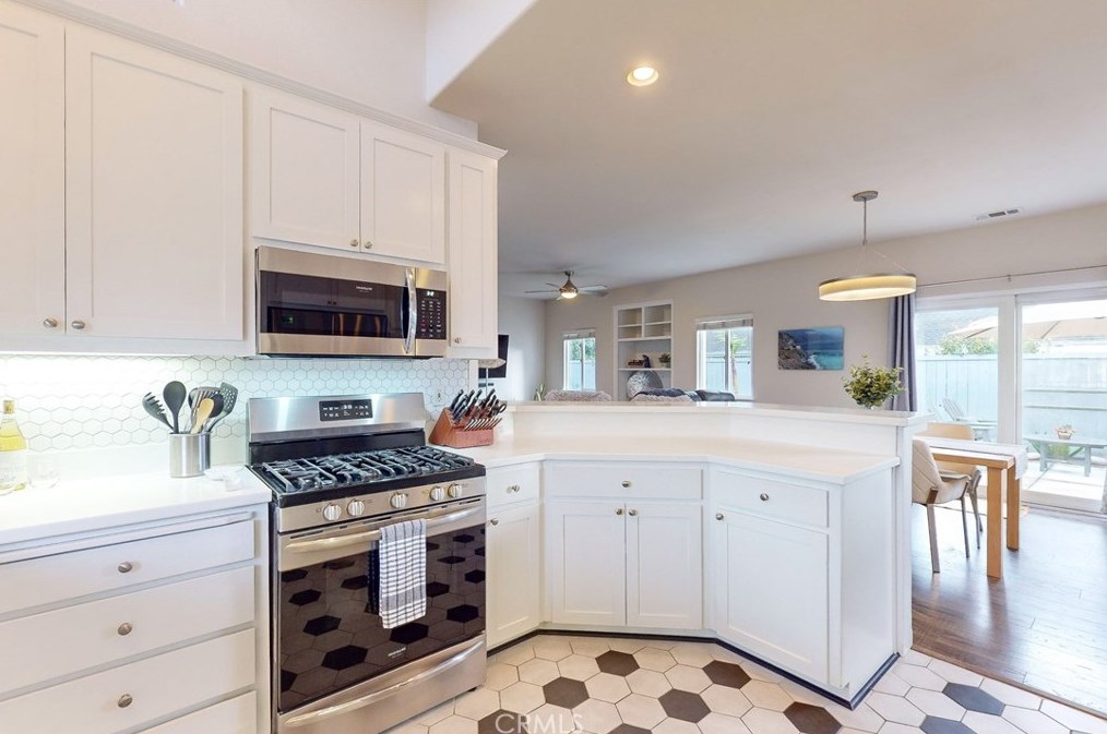 1435 Blackberry Ave, Pismo Beach CA  93420-6706 exterior