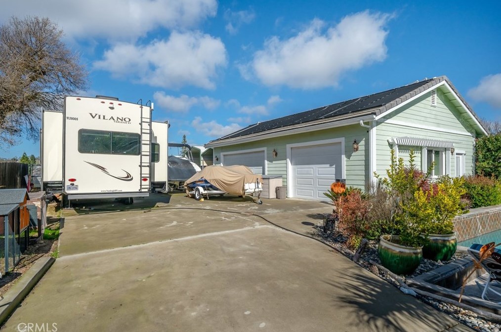 1857 Southfork Pl, Lake Nacimiento CA  93446-4260 exterior