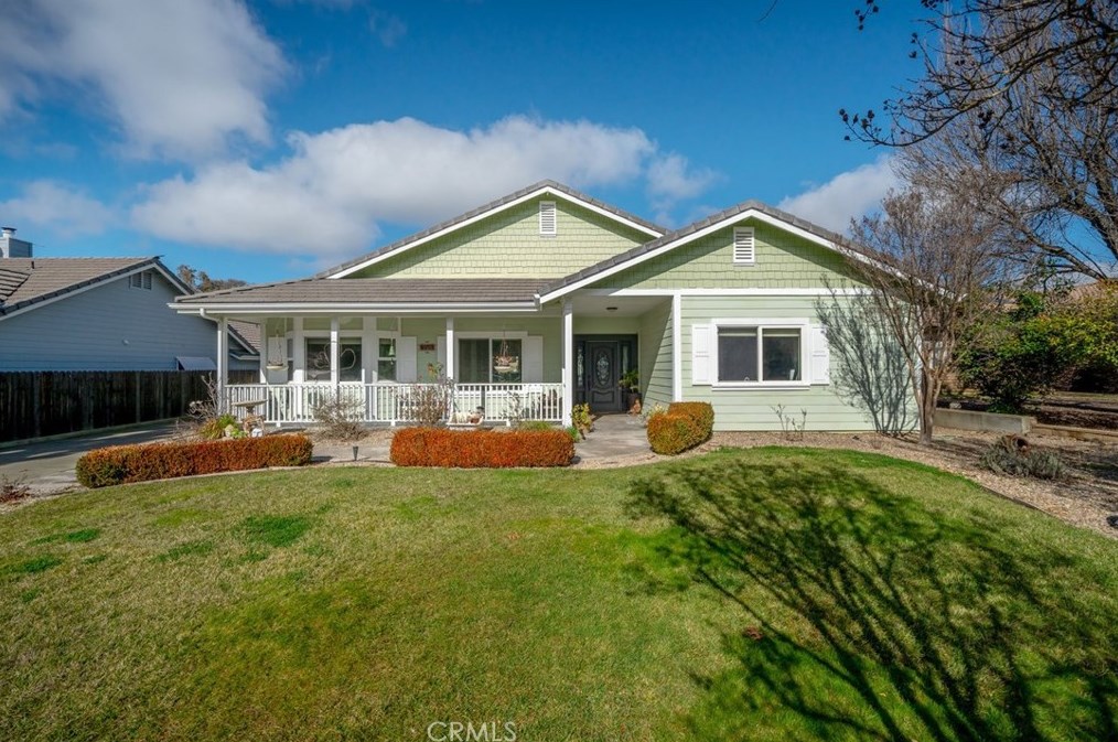 1857 Southfork Pl, Lake Nacimiento CA  93446-4260 exterior