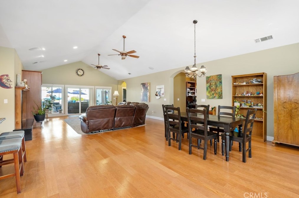 1857 Southfork Pl, Lake Nacimiento CA  93446-4260 exterior