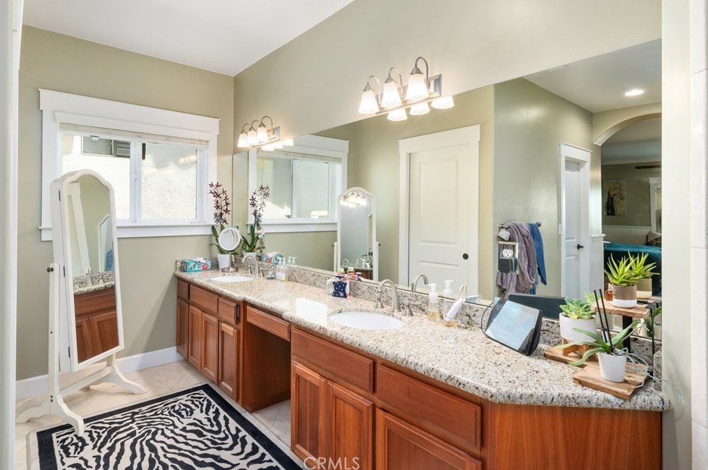 1857 Southfork Pl, Lake Nacimiento CA  93446-4260 exterior