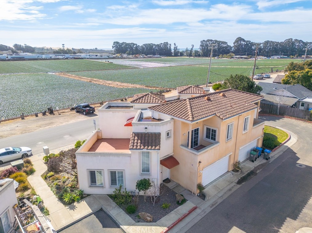 1248 Aberdeen Ct, Pismo Beach CA  93433-3103 exterior