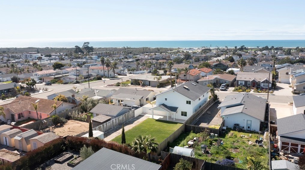 338 6th St, Pismo Beach CA  93433-1632 exterior