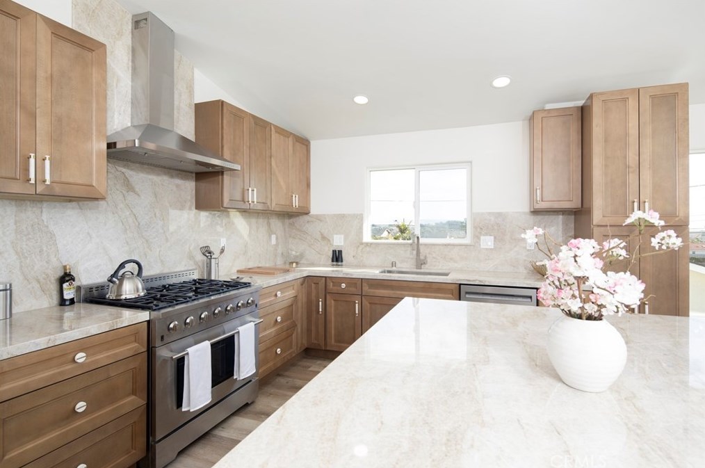 338 6th St, Pismo Beach CA  93433-1632 exterior