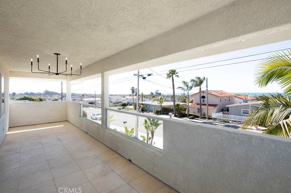 338 6th St, Pismo Beach CA  93433-1632 exterior