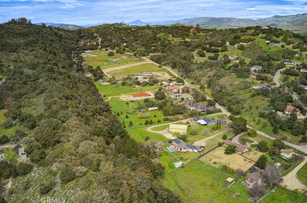 1854 Deer Canyon Rd, Pismo Beach CA  93420-4976 exterior