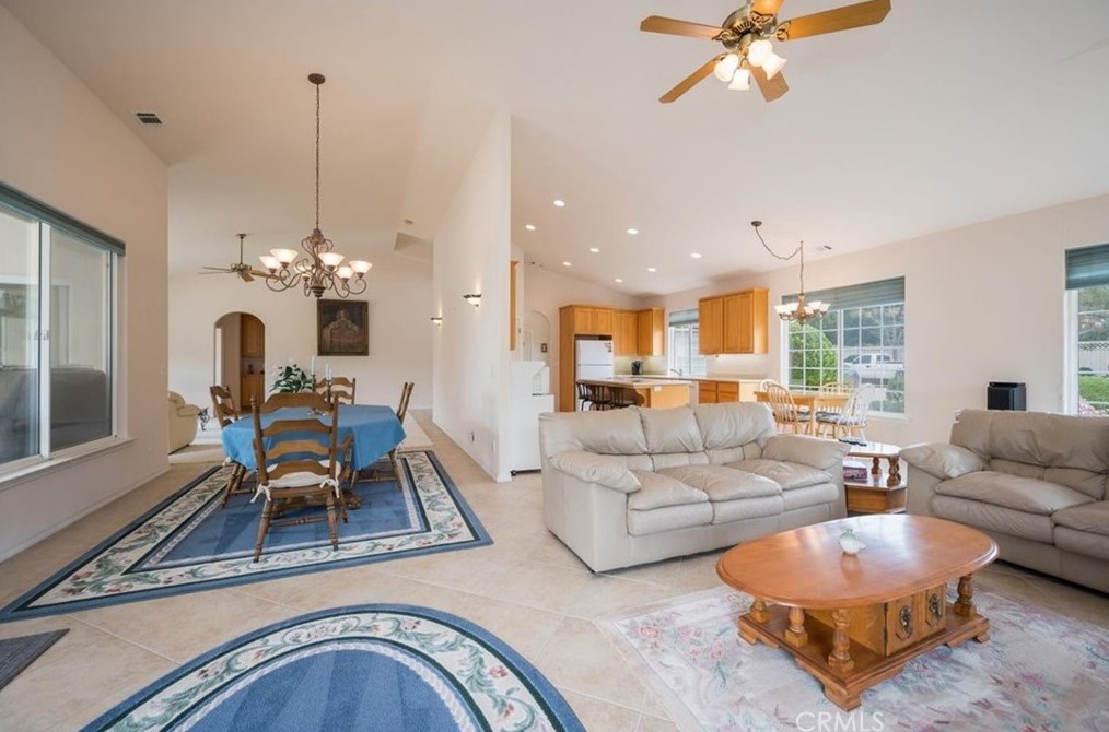 640 Sweet Donna Pl, Nipomo CA  93444-9364 exterior