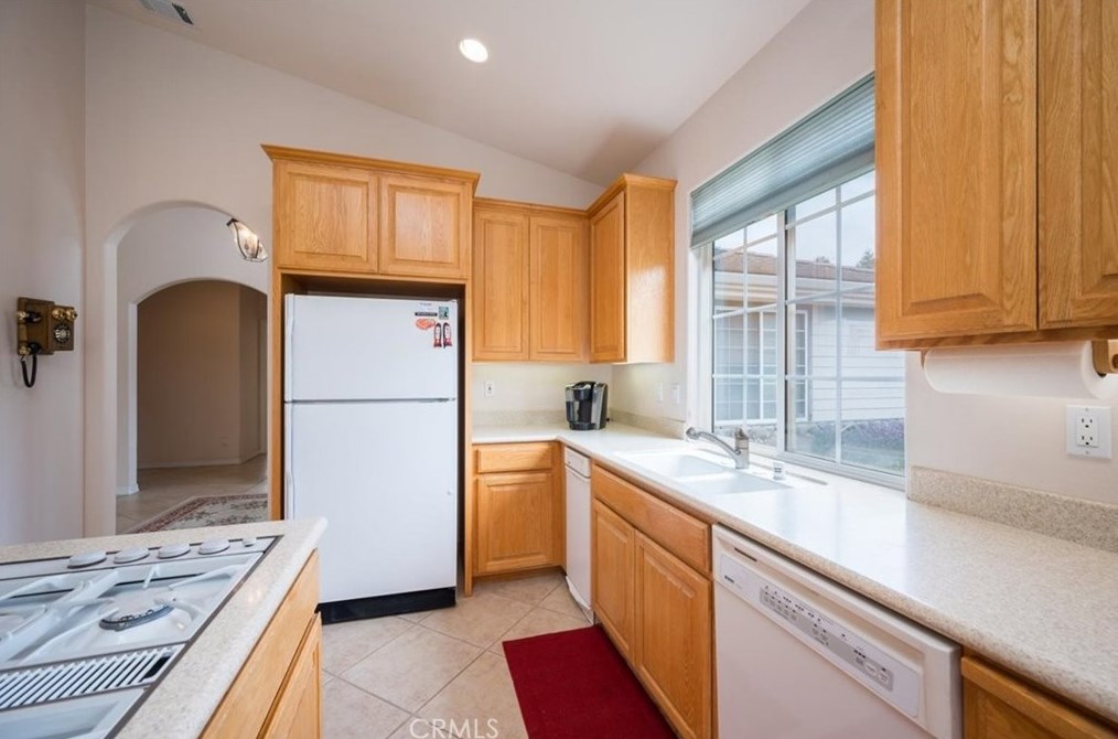 640 Sweet Donna Pl, Nipomo CA  93444-9364 exterior