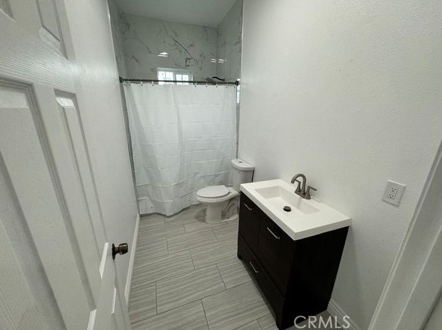 820 K St, Bakersfield CA  93304-1436 exterior