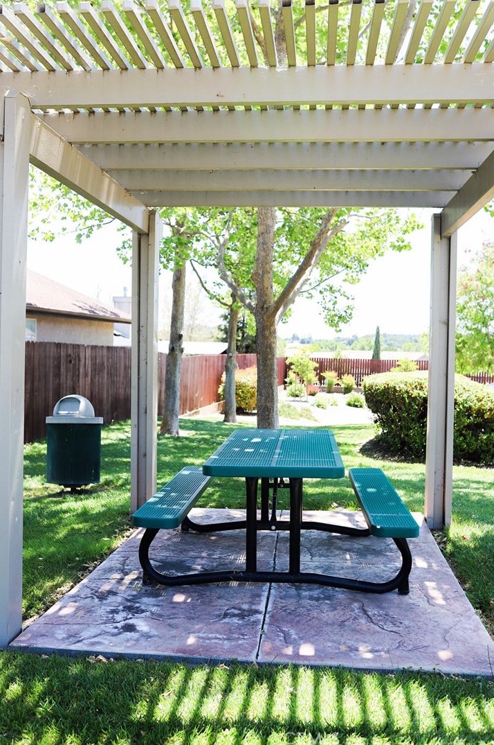 989 La Costa Ct, Atascadero CA  93422-5821 exterior