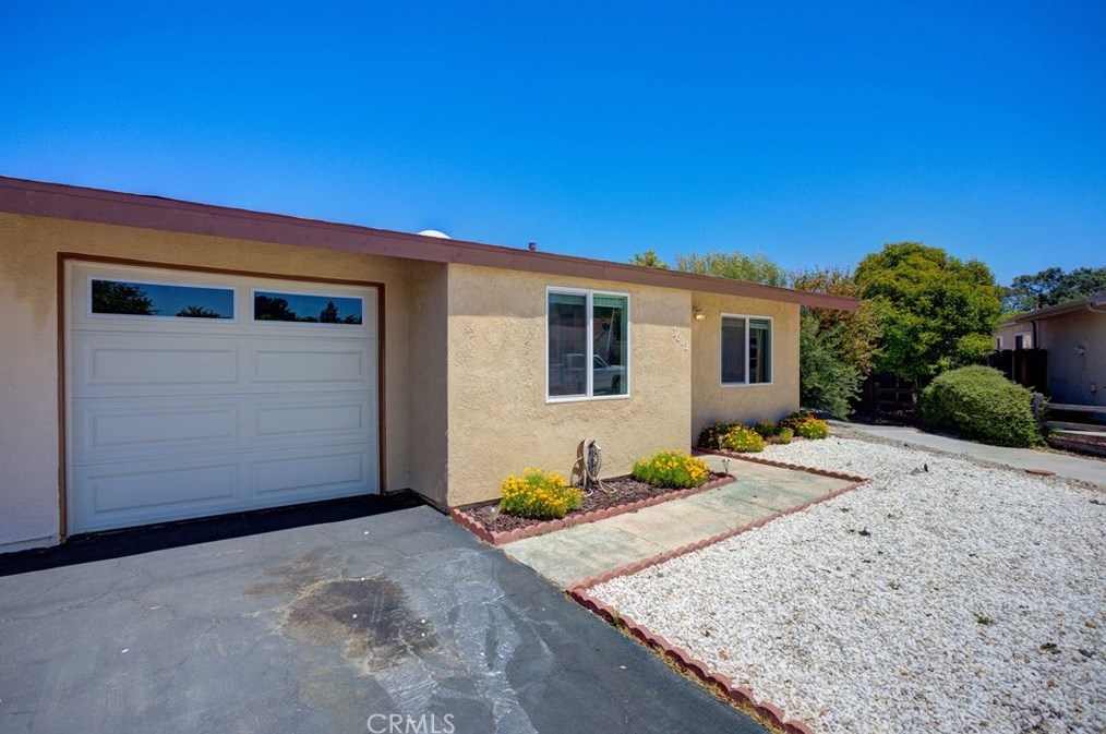 1613 Shepherd Dr, Lake Nacimiento CA  93446-3608 exterior