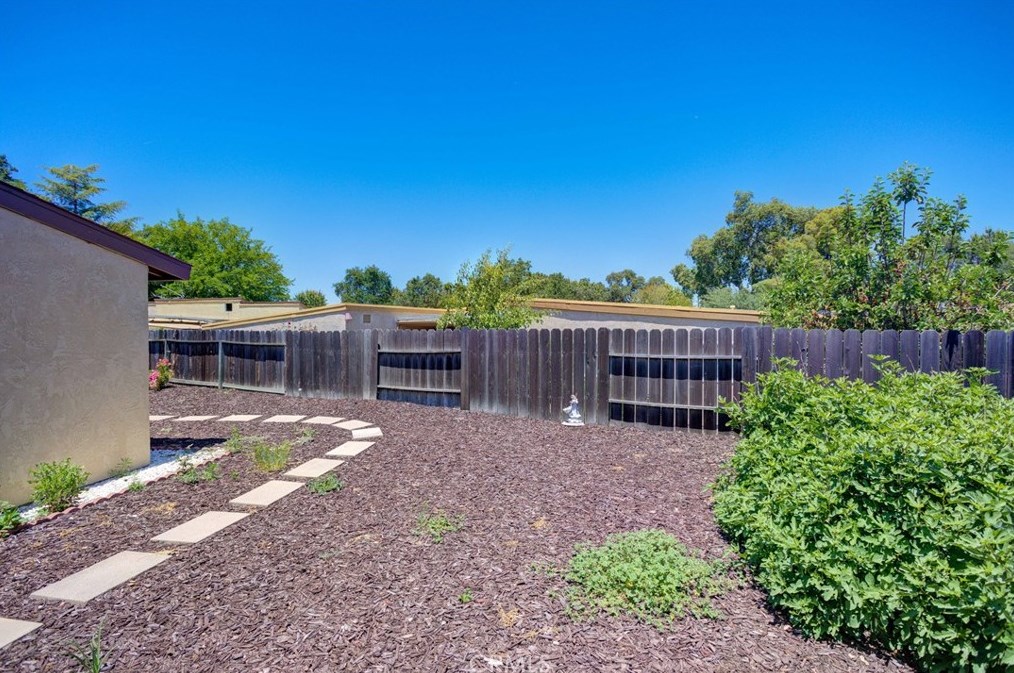 1613 Shepherd Dr, Lake Nacimiento CA  93446-3608 exterior