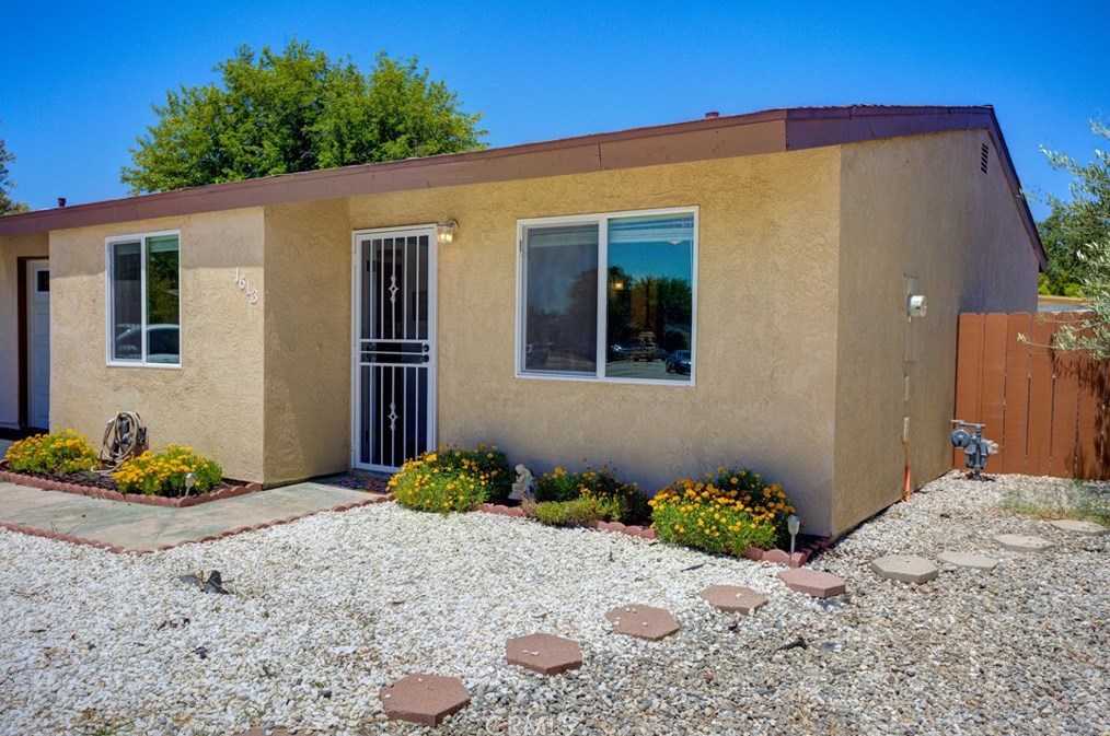 1613 Shepherd Dr, Lake Nacimiento CA  93446-3608 exterior