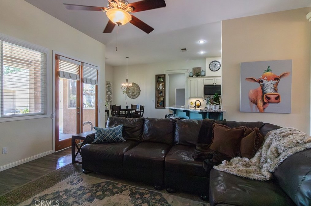 15943 Chateau Montelena Dr, Bakersfield CA  93314-5342 exterior