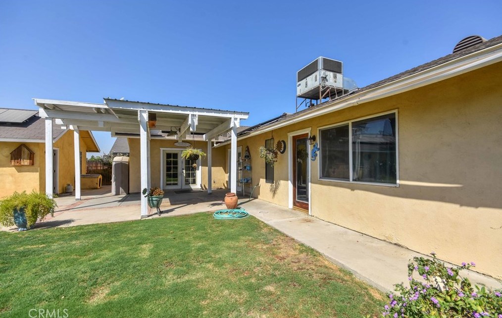 10301 Hageman Rd, Bakersfield CA  93312-2326 exterior