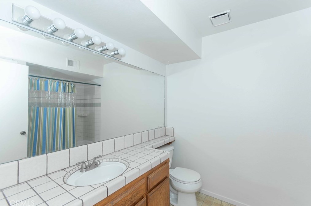 10301 Hageman Rd, Bakersfield CA  93312-2326 exterior