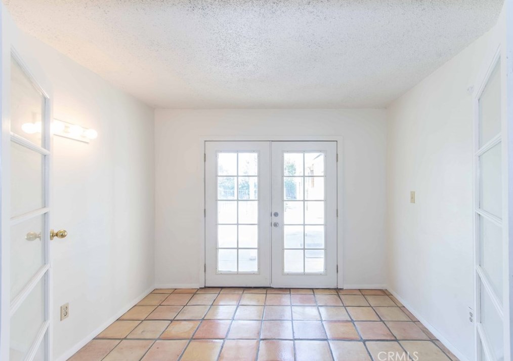 10301 Hageman Rd, Bakersfield CA  93312-2326 exterior