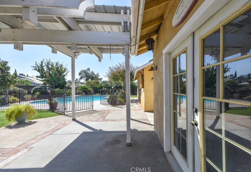 10301 Hageman Rd, Bakersfield CA  93312-2326 exterior