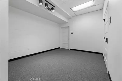 2008 W Dorothea Avenue, Visalia, CA 93277 - Photo 5