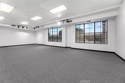 2008 W Dorothea Avenue, Visalia, CA 93277 - Photo 7