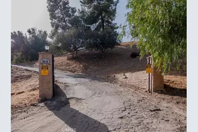 16820 Solana Lane, Canyon Country, CA 91351 - Photo 15