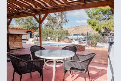 16820 Solana Lane, Canyon Country, CA 91351 - Photo 11