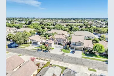 3615 W Sunnyview Avenue, Visalia, CA 93291 - Photo 11