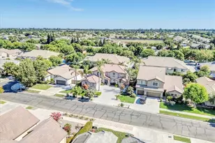 3615 W Sunnyview Ave, Visalia, CA 93291 - Photo 11