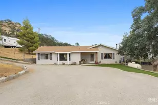 21564 Pine Tree Rd, Caliente, CA 93518 - Photo 15