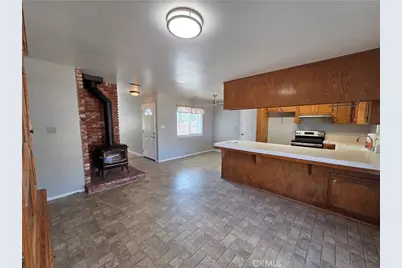 22201 McCarthy Drive, Tehachapi, CA 93561 - Photo 5