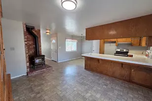 22201 McCarthy Dr, Tehachapi, CA 93561 - Photo 5