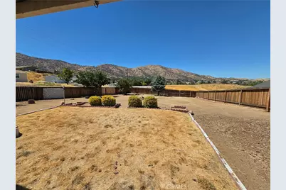 22201 McCarthy Drive, Tehachapi, CA 93561 - Photo 21