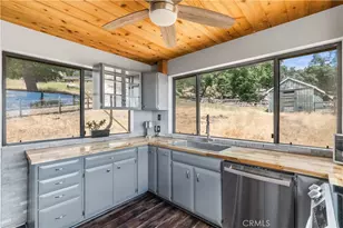 26120 Deertrail Dr, Tehachapi, CA 93561 - Photo 11