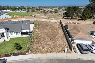 827 Firefox Dr, Santa Maria, CA 93455 - Photo 1