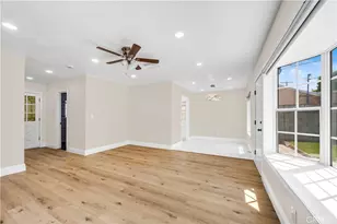 7927 Zelzah, Reseda, CA 91335 - Photo 13