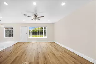 7927 Zelzah, Reseda, CA 91335 - Photo 7