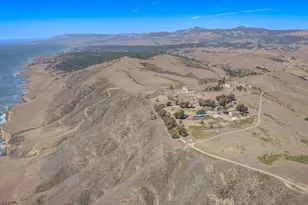 202 Monte Cristo Pl, Cambria, CA 93428 - Photo 5