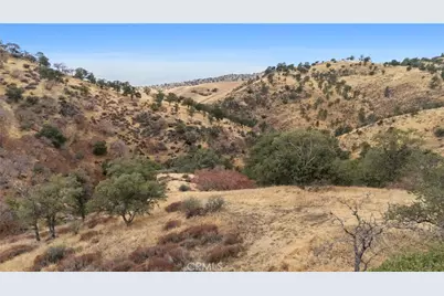 30721 Condor Place, Tehachapi, CA 93561 - Photo 5