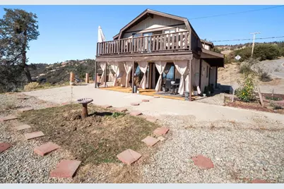 25001 Paramount Drive, Tehachapi, CA 93561 - Photo 35