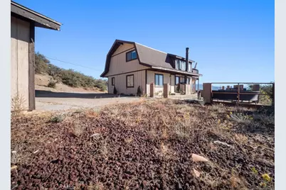 25001 Paramount Drive, Tehachapi, CA 93561 - Photo 41