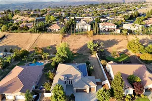 13206 Milan, Bakersfield, CA 93306 - Photo 37