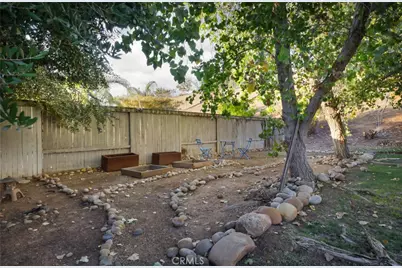 13206 Milan, Bakersfield, CA 93306 - Photo 33